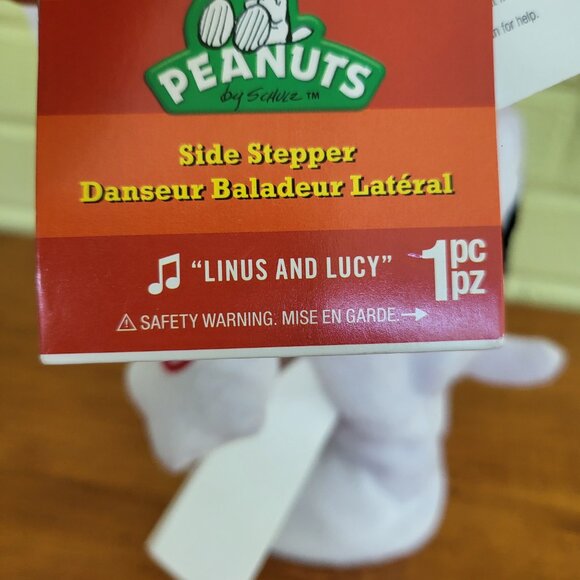 Peanuts Snoopy Santa Dancing Doll Toy Music 2013 Plays "Linus and Lucy" NEW T7 - Picture 7 of 8